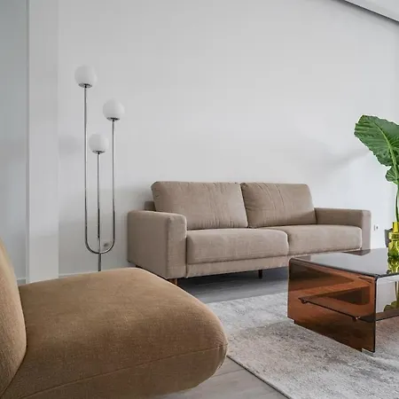 Loft 19 *